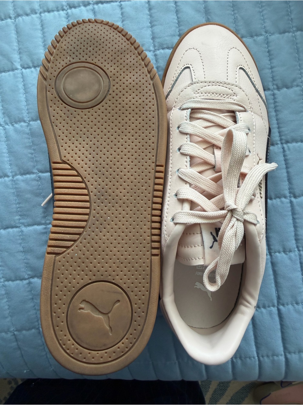 Puma Women's Pale Pink Sneakers with Navy Formstrip and Gum Sole - Picture 3 of 4